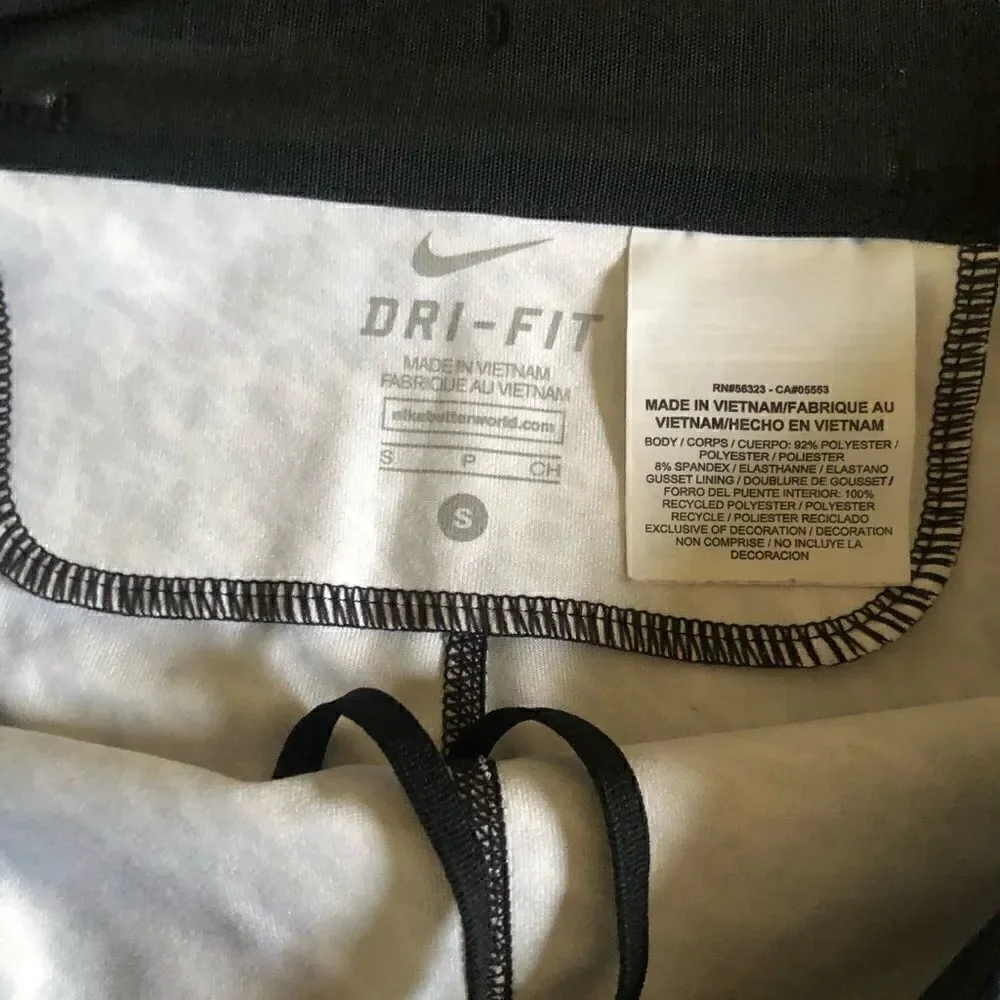 NIKE Pronto Essential Running Crop Pants Tights 777168-010